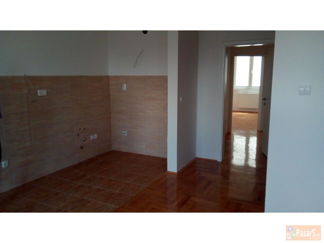 Изнајмувам стан во Центар-Маџир маало