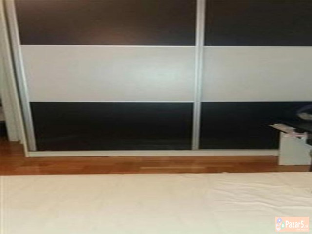 СЕ ИЗДАВА ТРОСОБЕН СТАН ВО КИСЕЛА ВОДА