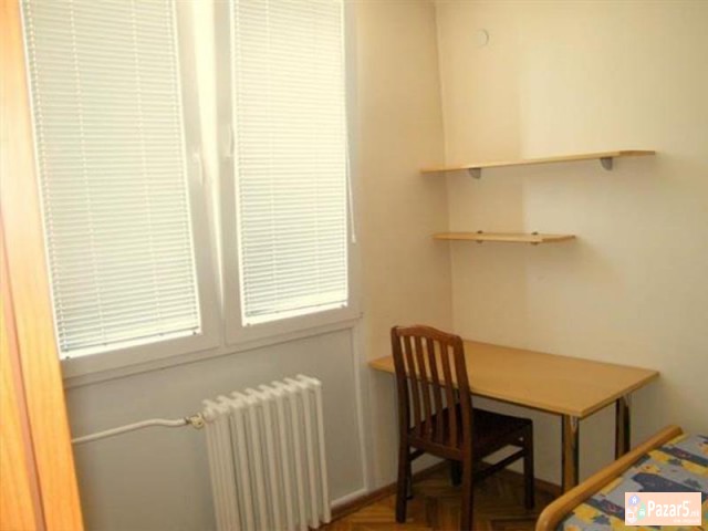 СЕ ИЗДАВА ТРОСОБЕН СТАН ВО ЦЕНТАР