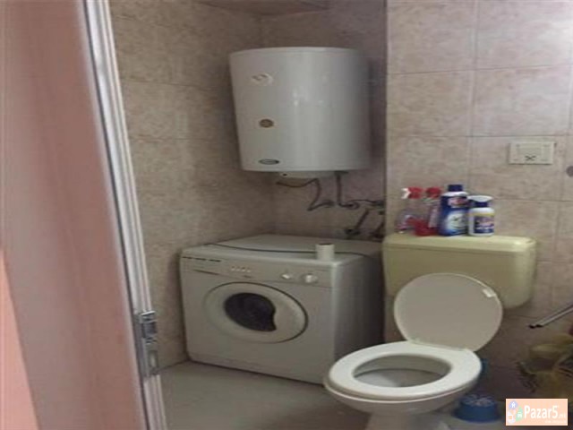 СЕ ИЗДАВА ТРОСОБЕН СТАН ВО КИСЕЛА ВОДА