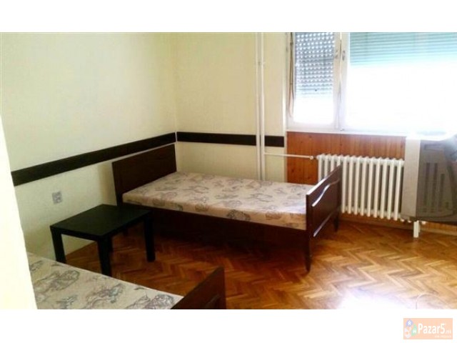 Се издава трособен стан кај Соборен Храм