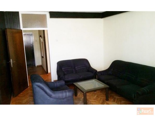 Се издава трособен стан кај Соборен Храм