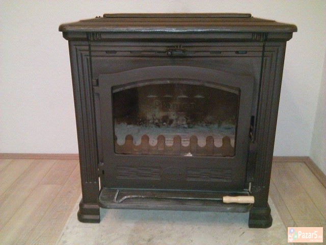 Kamin TENA
