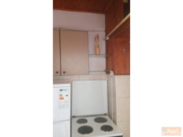 Izdavam Garsonjera Vo Avtokomanda