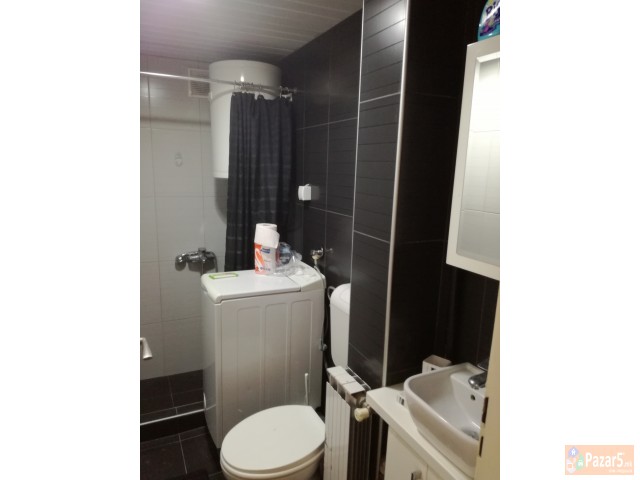 Izdavam Stan Vo Skopje - Centar