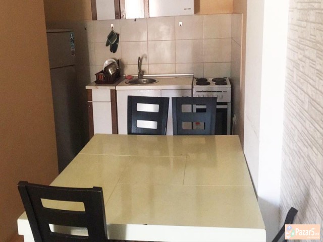 СЕ ИЗДАВА ДВОСОБЕН СТАН КАЈ РАМПА