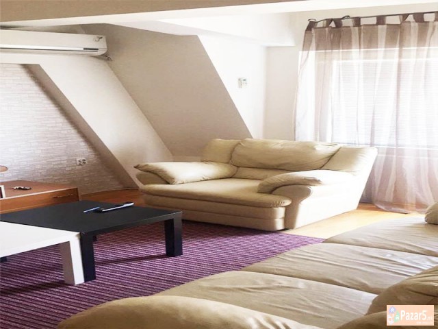 СЕ ИЗДАВА ДВОСОБЕН СТАН КАЈ РАМПА