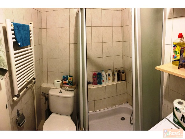 Продаван двособен стан 44м2 на Водно итно!