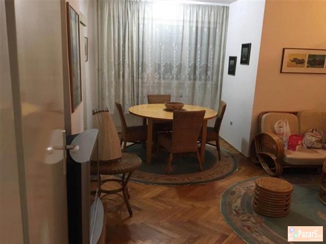 СЕ ИЗДАВА ТРОСОБЕН СТАН ВО АЕРОДРОМ