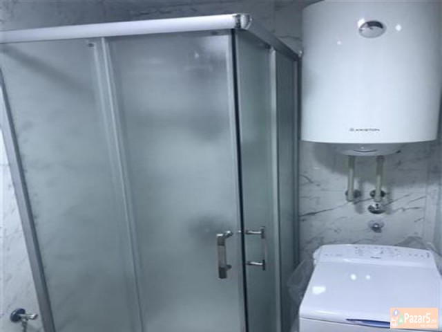 СЕ ИЗДАВА ДВОСОБЕН СТАН КАЈ УНИВЕРЗАЛНА САЛА