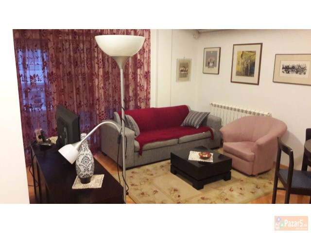 СЕ ИЗДАВА 2-СОБЕН СТАН ВО ЦЕНТАР