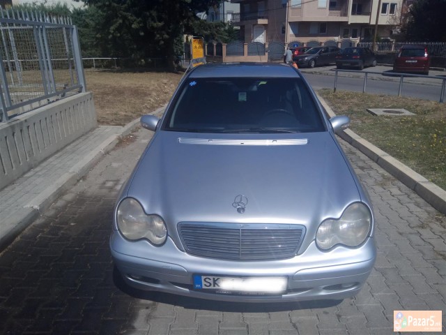 Odlicno Socuvan Mercedes C 200 Cd