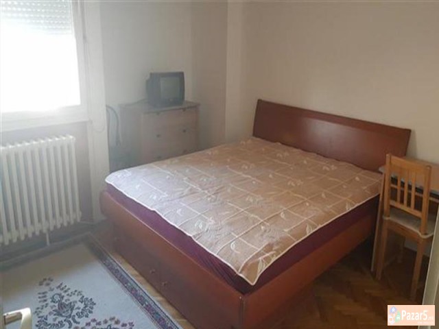 СЕ ИЗДАВА ТРОСОБЕН СТАН ВО ЦЕНТАР