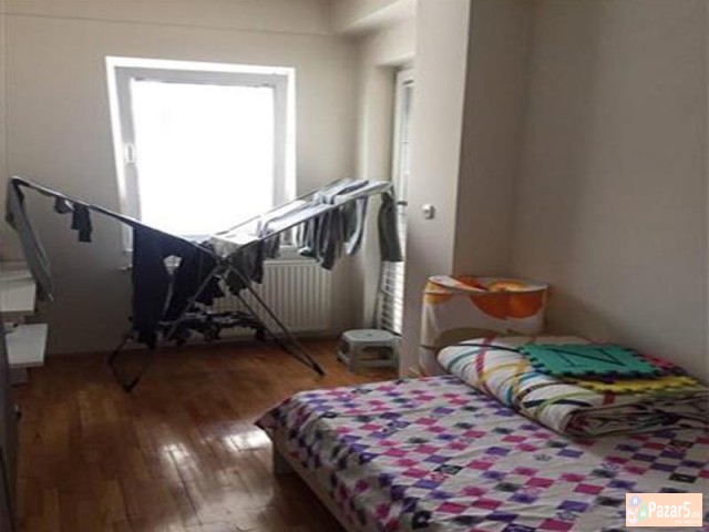 СЕ ИЗДАВА ТРОСОБЕН СТАН ВО ДЕБАР МААЛО