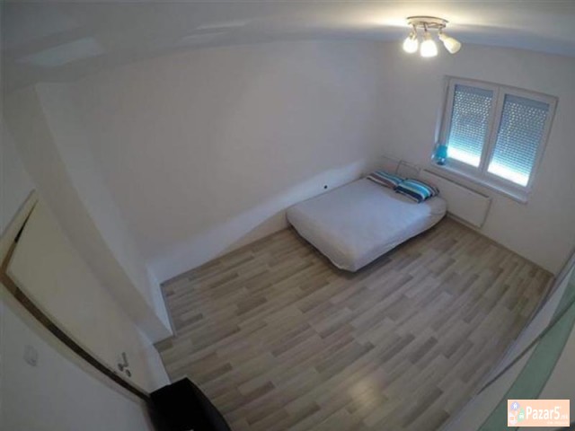 СЕ ИЗДАВА ЧЕТВОРОСОБЕН СТАН ВО ЦЕНТАР