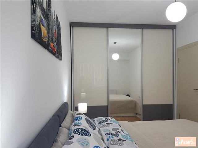 СЕ ИЗДАВА НОВ ДВОСОБЕН СТАН ВО ЦЕНТАР