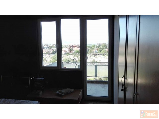 Се продава четорособен стан во Карпош, поточно во 