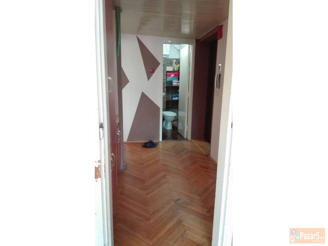 Се продава четорособен стан во Карпош, поточно во 