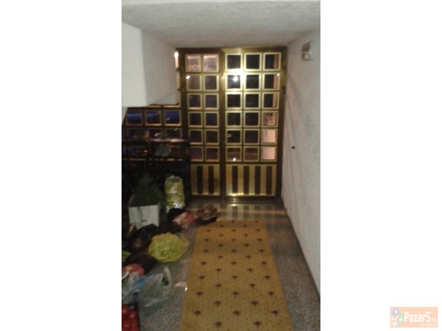 Se Prodava Kuka Vo Cento