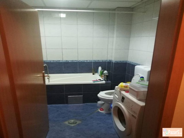 СЕ ИЗДАВА ДВОСОБЕН СТАН ВО МИЧУРИН