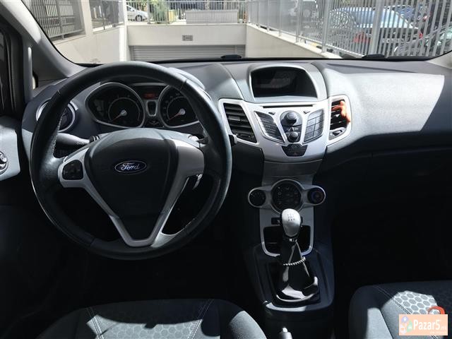 Ford Fiesta 1.4i Titanium