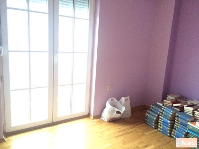 СЕ ПРОДАВА НОВ  НЕВСЕЛУВАН СТАН ВО НОВО ЛИСИЧЕ