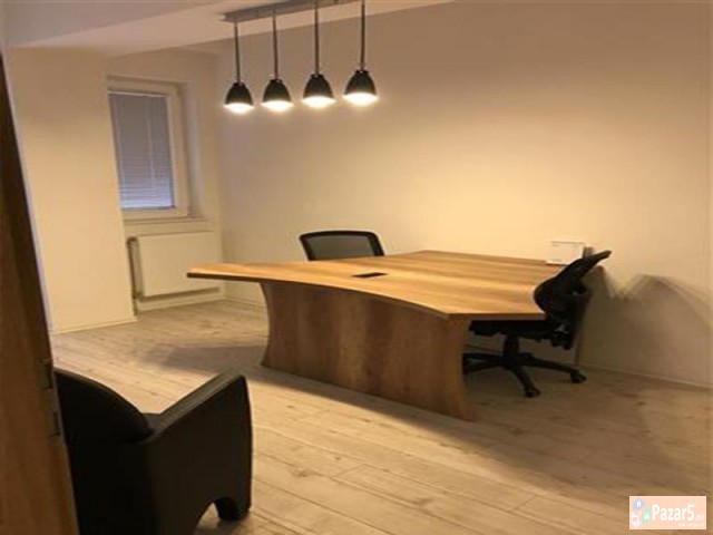 СЕ ИЗДАВА НАМЕСТЕН ДЕЛОВЕН ПРОСТОР