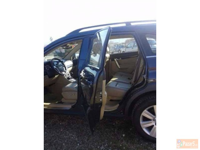 Се продава Chevrolet Captiva