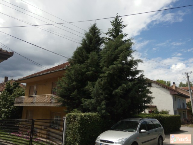 Продавам куќа во бутел 1