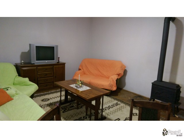 Сместување во Берово - Куќа Миа