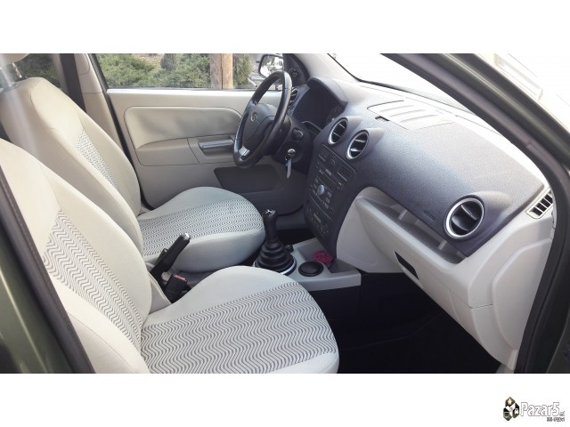 Ford Fusion 1.4 Tdci Kross 2006god