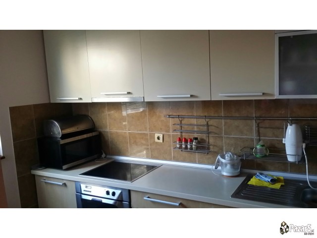 СЕ ИЗДАВА ЛУКСУЗНО ОПРЕМЕН СТАН ВО ЦЕНТАР