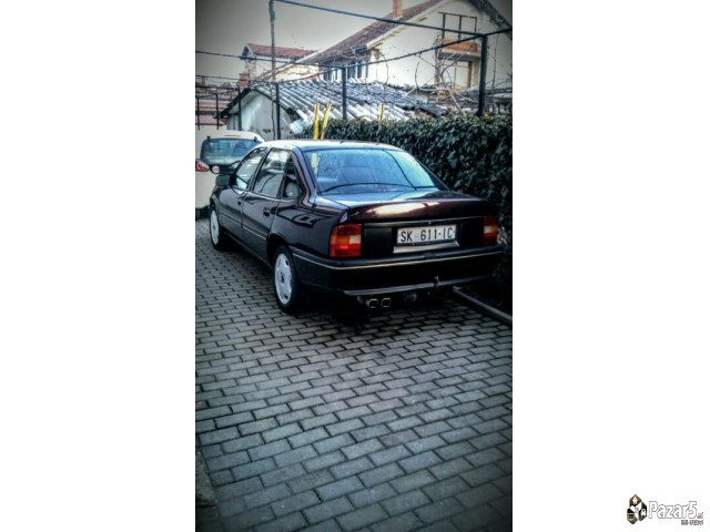 Opel Vectra A 1.8 Benzin/plin