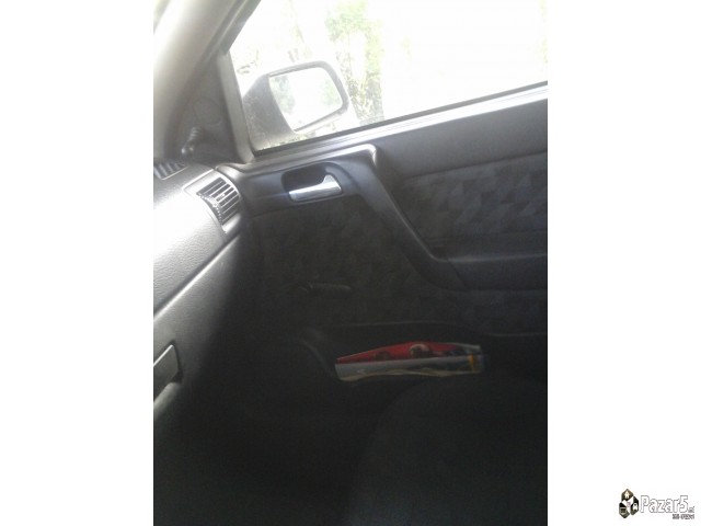 Prodavam Opel Astra 1.2 Karavan