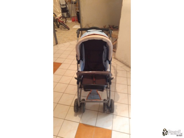 Продавам детска количка- Pierre Cardin