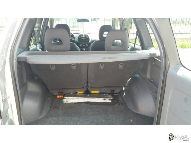 Se Prodava Toyota Rav4