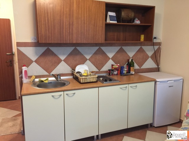 Издавам наместена гарсоњера