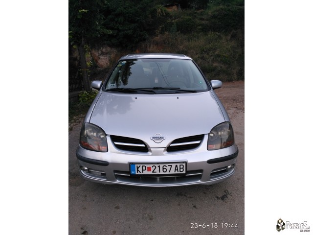 nissan almera tino