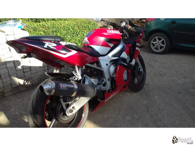 Se prodava yamaha r6
