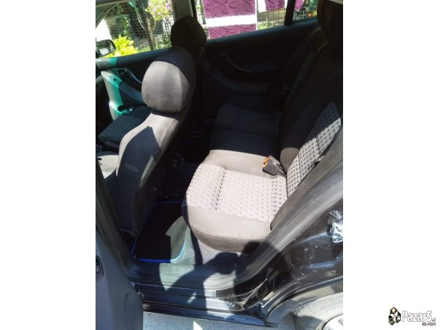 Продавам автомобил Seat Leon 1.9 Tdi