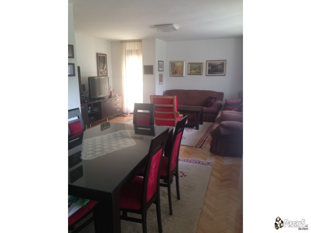 се изнајмува целосно наместен стан