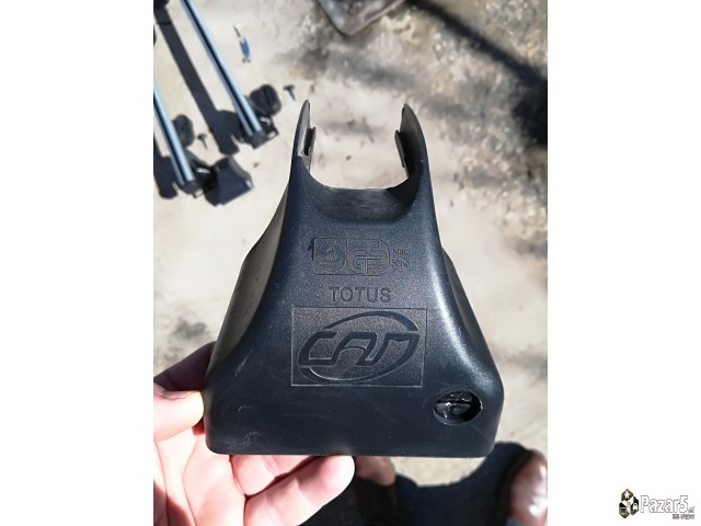 Nosaci Za Tule , Skii