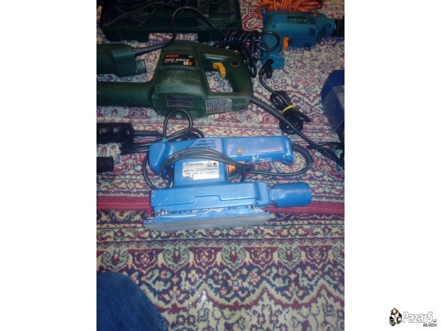 Se Prodava Alat Donesen Od Germanja Telfon Za Info