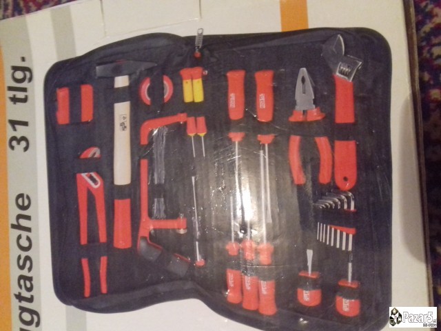 Se Prodavat Gidori Doneseni Od Germanja Cena Za Dv