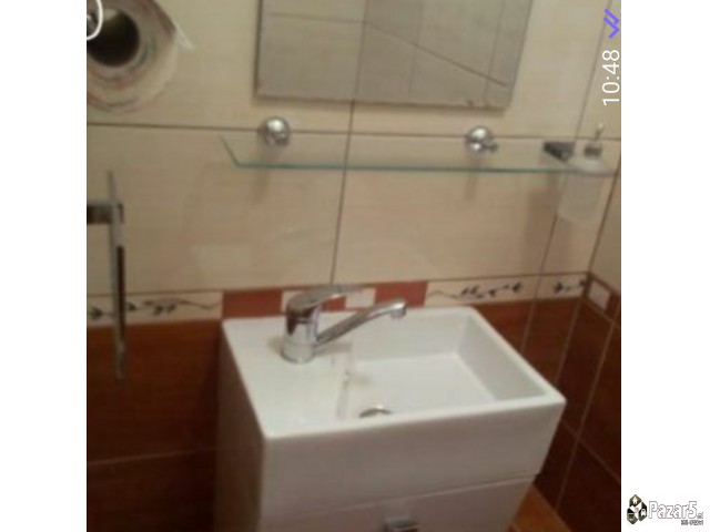 Se Izdava Luksuzno Namesten Deloven Prostor Vo Str