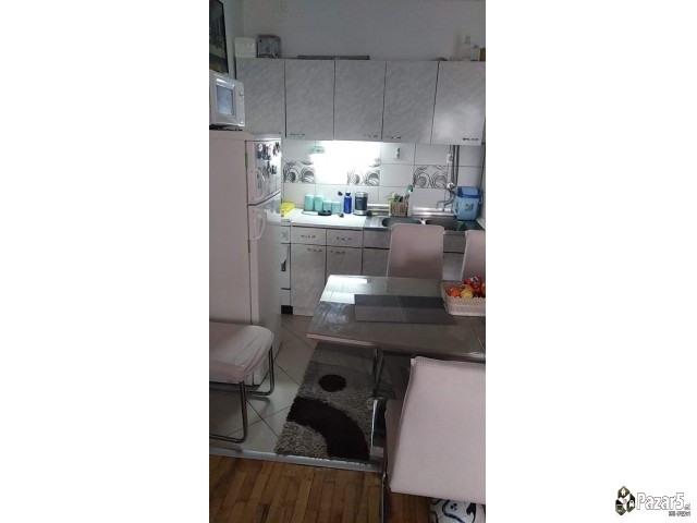 Prodavam Ednosoben Stan