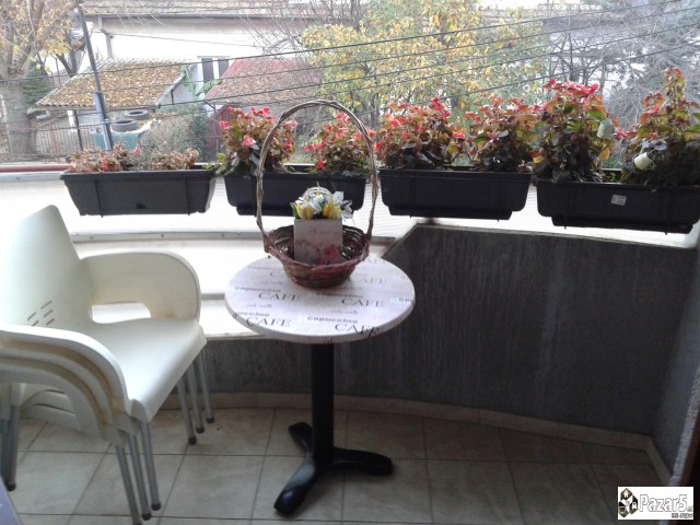 СЕ ИЗДАВА 3-СОБЕН СТАН ВО ЦЕНТАР