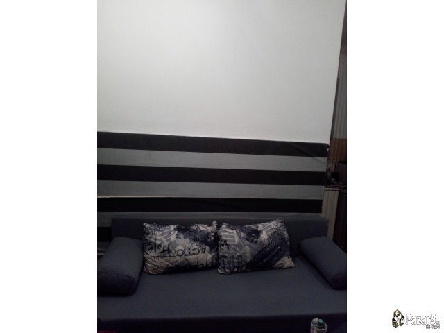 Продавам гарсоњера