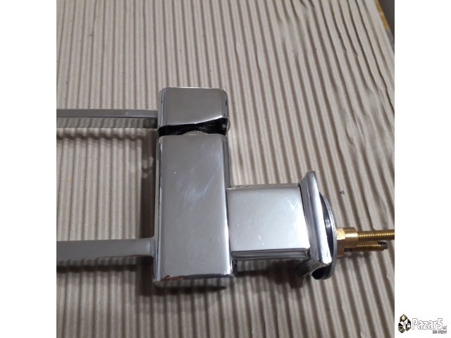 Се продава нова чешма