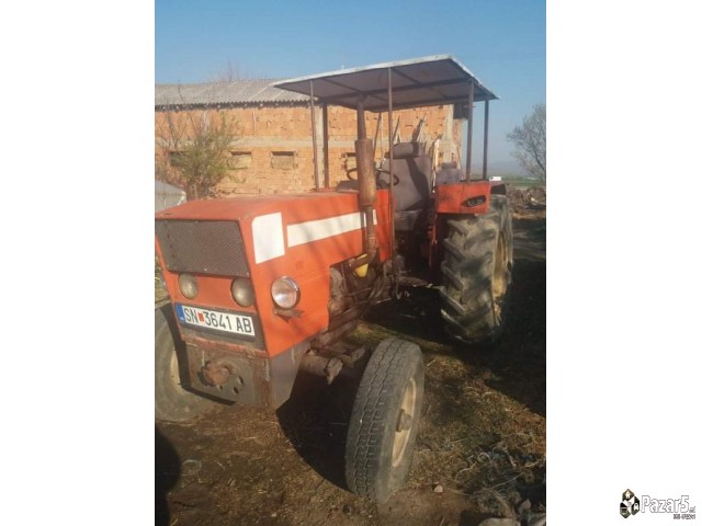 Traktor Univerzal640 I Baliracka Internacional445d